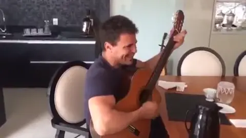 Eduardo Costa Eitaaaaaaaaaa Modão  Tranque A Porta e Me Beija #Sertanejo #modaoraiz #sertanejomodao