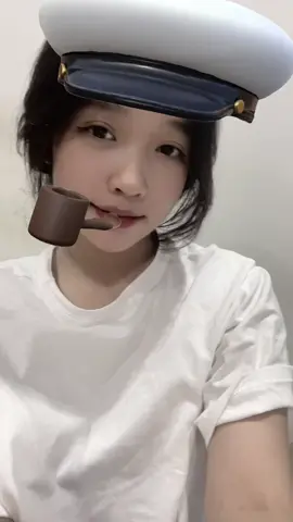 Em năm nay mới được 1bảy tuổi rưỡi🥹