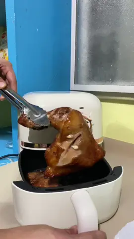 Aesthetic airfryer Dorm friendly and travel friendly 😍 #airfryertiktok  #SuperGAABORsary	#TikTokShopSuperBrandDay