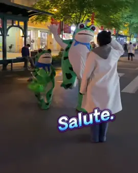 Kick and salute! These frogs are so cute!#fyp #foryou #fypシ゚viral #goviral 