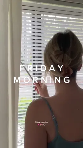 Friday 💗💗 #fridaymood #fridaymorningroutine #fridaymorning #fridaymotivation #morningroutine #morningroutineaesthetic #cleangirlaesthetic 