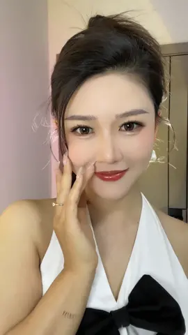 Going to my son's parent-teacher conference, always thinking I was his sister🌟isweeteer.com#makeup #fypシ #makeuptiktok #makeuptutorial 