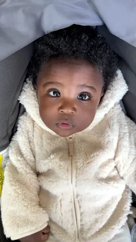 Cant cope with you 🥺🤎 #babiesoftiktok #babyboy #adorable #curlyhair #cutebaby #babytok #blackbabies #motherhood #mumtok #melanintok #beautiful #happybaby #trendykids #babyfever #babyhair #kiyanandkhyla #hmkidsclothing #fyp #adorable #littlebrother #babybrother #babies 