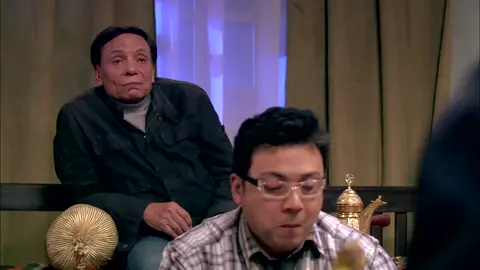 عادل امام احنا شويا مع دول وشوية مع دول