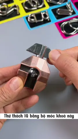 Cả nhà xúm lại mở thù mở được mà lắp lại còn khó hơn#dochoithongminh #xuhuong 