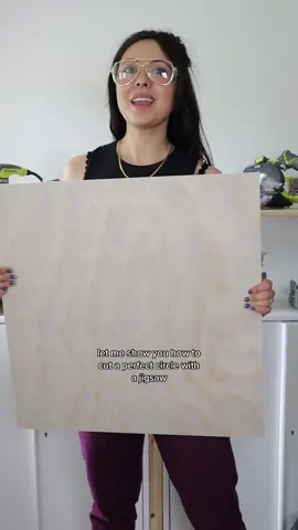 This week on DIY basics: cutting the perfect circular wood ✨ #jigsawteaching #diywoodworking #diyprojectsideas 