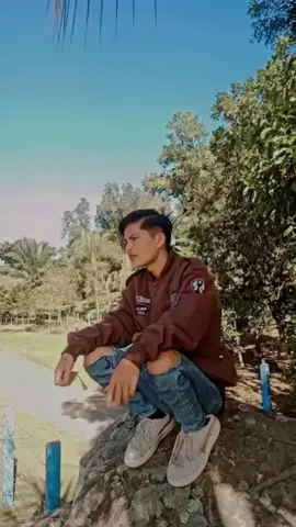 sulit untuk di ungkapkan, sakit untuk di ceritakan.