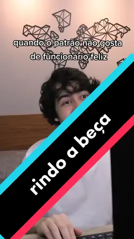 olha que loucura! eu não dou minha vida pelo trabalho não!  . . . . . . #workaholic #viciadoemtrabalho #patrao #empresa #chefe #funcionario #escritorio