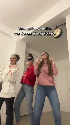 Le bandane che cadono 😂😂 #perte #foryou #blindchallenge #dance 