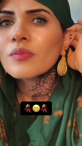 #somaligirls #foryoupage #fyp #indiansongs #foryou 💃😁💃