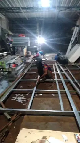 kembali berkarya💪💪#semangatkerja #bengkellas #welder #pejuangrupiah #kerja #pejuangkeluarga #StoryPekerjaKeras #fyp 