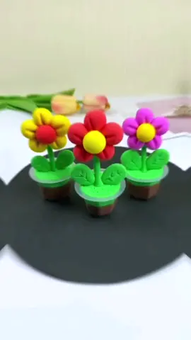 Let’s make some flowers with plasticine #plastic #handmade #foryou #tiktok #simple 