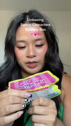Sanrio Characters Mystery Box Unboxing! This one is so cute i already put it on my bag hehehehe  #mysterybox #sanriomysterybox #hellokittymysterybox  #hellokitty  #unboxing #sanrio #sanriocore 