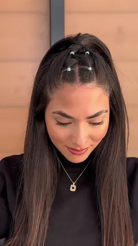 You have to try this easy hairstyle! 😍 #hairstyletutorial #hairtrends #hairinspo #springhair #hairtok2023 #schoolhair #summerhair 