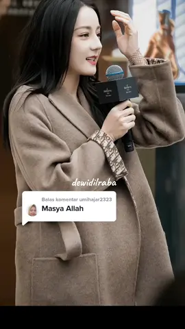 Membalas @umihajar2323 #dewidilraba #dilrabadilmurat #beautiful #goddess #gadiscantik #queen #tiktokchina #tiktokindonesia #2023 #wanitatercantik #idol #xinjiang #uighur #asianbeautytiktok #girlchina #fyp #foryou #video #viral #tiktok 