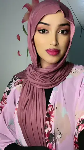 Noloshaada maxaa kuugu muhiimsan inaad haysatid😌?#foryou #foryoupage #foru #hudamelek #amaanzanzalaan