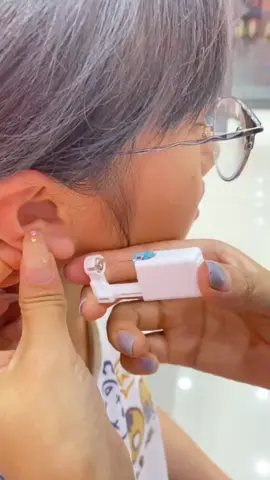 Maquina de colocar aretes #viral 