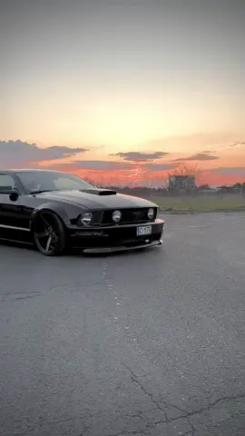 Mustang GT/CS 4.6 V8 Stance Air Ride #mustang #airride #airridesuspension #stance #s197 