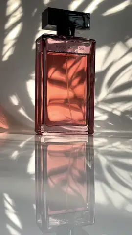 Love this fragrance…can’t get enough of it Musc Noir Rose for Her Narciso Rodriguez  Follow me on IG @scent_wolke  #designerfragrance #fragrancetiktok #fragrancereels #fragrancereels #perfumetiktok #parfumlovers #parfüme #parfum #perfume #fragrancecollection 