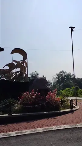 Kapal Samudra Raksa di perbatasan Magelang- Kulon Progo. Di kapal ada tulisan dgn huruf jawa, siapa yg bisa baca? #perjalanan #wisata #pulkam2023