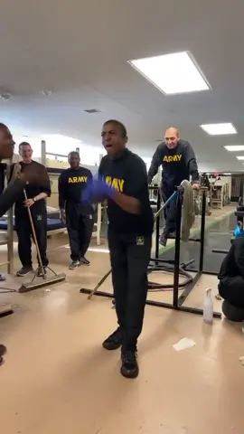 ima miss my bct battle buddies  🤣🤣🤣😭 #armytok #armybasictraining #fortjacksonbasictraining #miltok #justwannarock 