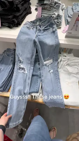 Guyssss!! These jeans are just perfection!! What do you think?? @target #target #targetfinds #targetmusthaves #targetstyle #targetrun #fashion #fashiontiktok #fyp #womensclothing #womensclothes #trendy #outfits #OOTD 
