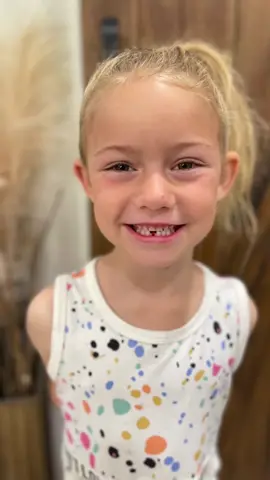 She decided to pull her tooth on Mother’s Day. She tried chickening out 🤣 #mothersday #mothersdaygift #daughter #lostatooth #firsttoothlost 