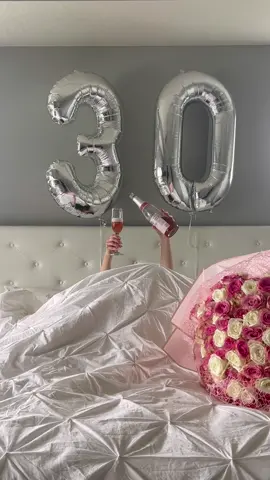 Happy Birthday to me !  Happy Mothers Day ladies! 🧡 #happybirthday #happymothersday #MomsofTikTok #happyholidays #birthday #birthdayparty #birthdaygirl #birthdaygift #birthdaysurpise #thatgirl #mothersday #mom #momlife #mother 