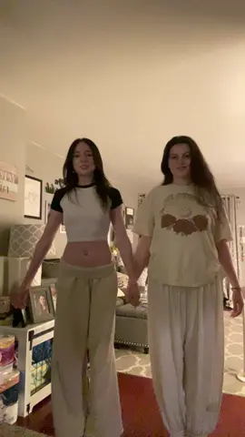 IM CRYING i love life sm #fyp #wlw #fakebody #fypシ #lgbtq #foryou #4you #foryoupage #fypシ゚viral #prom #prom2023 