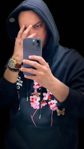 #CapCut #foryou #music #antisocial #fashiontiktok #smiles 