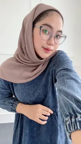 Tokyo midi dress jeans ✨✨ #jagonyafashion #fashionlooks #belanjaonline #fypdongggggggg #longdressoutfit #tiktokviraltrending 