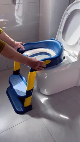 Kids potty training seat 👍儿童阶梯坐便器👍实在是太实用了 👏👏#kidpottyladder #pottytraininngtips #toiletladder #好物分享 #上热门要流量 #fypシ #fypシ゚viral 