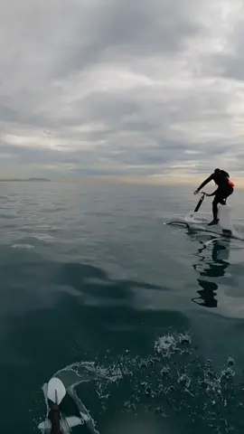 Captivating Hydrofoil Magic! 🌊✨ @manta5_nz  . . . #manta5  #saltycycling  #ciclismosalado  #foil  #foilingweek  #manta  #viral   #hydrofoil  #adventure  #roadbike  #cycling  #water  #spain  #watersports  #Summer  #beach  #explore  #biking  #lake  #deporte  #sportslover  #foiltechnology   #foiling  #luxurytoys  #relaxing