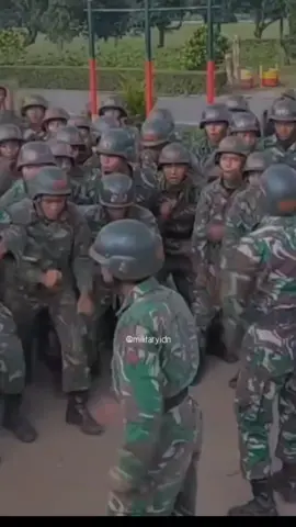 #tniindonesia🇮🇩 #military #tniad #baretmerah🇮🇩 #casistni #tninasionalindonesia🇮🇩 #fypシ゚viral #TikTokPromote #tentaraindonesia #yelyeltniindonesia 