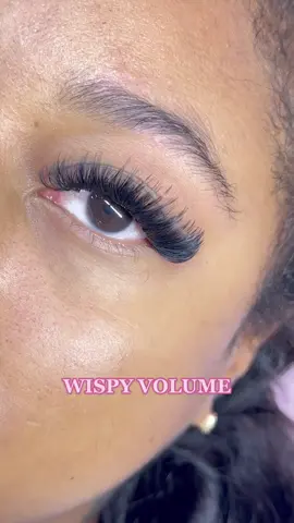 Wispy volume inspo using length 10-15 for the base and up to 18mm for the spikes  #eyelashextensions #wispylashes #montreallashtech #ottawalashes #lashtips #montreallashtrainer 