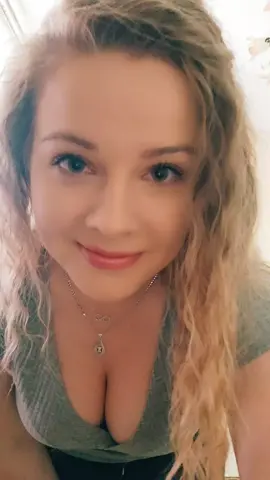 Tańczy, tańcz!  @Aldona Majkowska Lecimy dalej! 💪 #discopolo #sisters #taniec #tiktok #dystans 