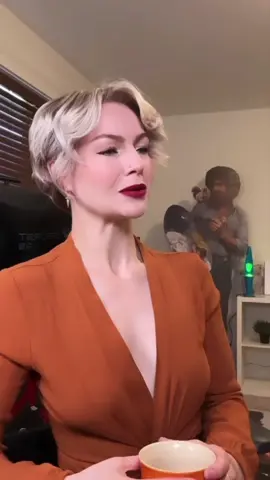 I ✨Become✨the Show