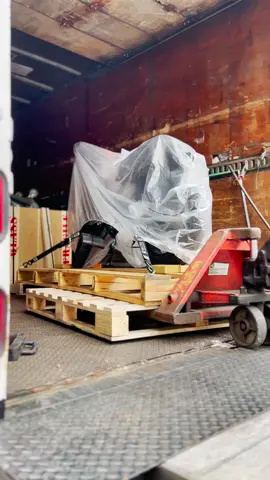 This is unreal. Thx @Volcon ePowersports #biker #dogdad #motorsports 