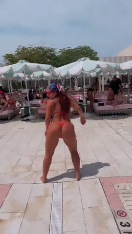 Holiiii Me saludan???  #miamibeach 