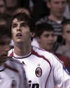 Kaká 🇧🇷🤩#calcio #editcalcio4k #football #tiktokcalcio #calciosportvideo #calciosport #freeeditscalcio #skillsnelcalcio #skillsdicalcio #calcioitalia #freeeditcalcio4k #freeclipcalcio4k #footballskills #skill #skillcalcio #tiktokdicalcio #acmilan #milan #brasil #kaka #viral #fyp #fypシ 