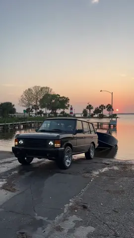 1995 Range Rover Classic w/ LT1 and in Marina Black #landrover #rangeroverclassic #rangerover #fyp #lt1swap 