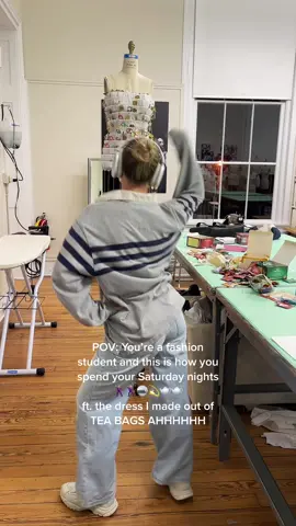 Mood. 12am in the fashion building 🕺🏼🪩 #fashiontiktok #fashionstudentcheck #fashionstudentlife #fashionstudentswork #fashionstudentoutfit #fashionstudentlifeandliving #fashionmajorsbelike #fashionmajorscheck #fashionmajor #fashiondesignmajor #fashionstudentvlog #fashiondesignstudent #fashionlifestyle #nightinmylife #howispendsaturdaynight #saturdaynightbelike #saturdaynightin #stayingin 
