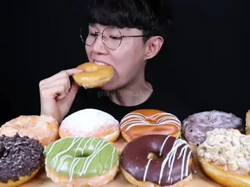 Replying to @bts2025comeback⁷ donuts🍩 cr : KyoKwang TV #asmr #asmrsounds #asmrvideo #asmrmukbang #mukbang #mukbangeatingshow #eating #donut #donuts 