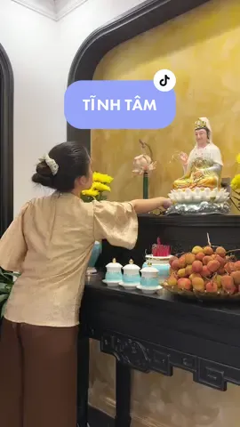 Mấy nay trời hay mưa quá lại thích ở trong nhà chép kinh… 