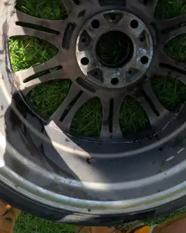 Split alloy rims and flashbacks of failure. #polyprophet #youtube #free #treasurehunt #hardrubbish #australia #curbside #sidehustle #dumpsterdiving #streetscrapping #scrapping #reseller #resell 