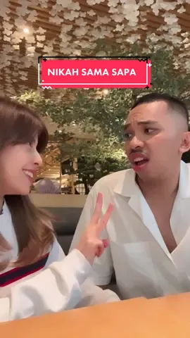Jadi nikah sama sapa enaknya? 