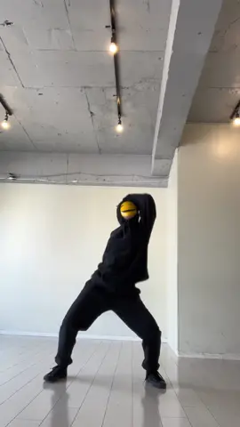 このモモちゃんかっこよ過ぎて踊ってしまいました🫨🫨♡ こゆだんす大好き🫶🏽 #部員募集中  #イソメン倶楽部 