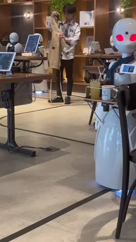 The DAWN Avatar Robot cafe in Tokyo is simply an amazing concept. The servers are robots operated remotely by people with disabilities whom otherwise may struggle for work. They serve, chat and joke eith with ❤️ #robotsontiktok #amazingbusiness #disabilitytiktok #visittokyo 