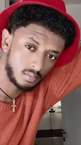 መልክ ልሰራ ነበር አልቻልኩበትም🙈😂 እሱ ነገርም ለካ ጥበብ ነው