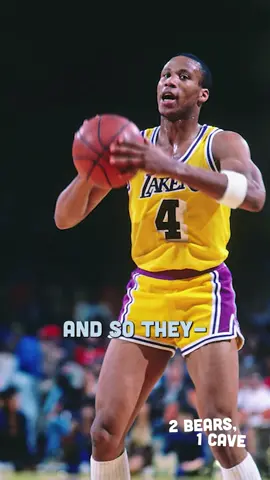Larry Bird was built different Ep. 185 #2bears1cave #2bears1cavepodcast #2bears1caveclips #podcast #podcasting #comedypodcast #comedians 